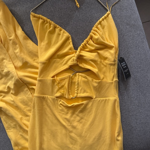 JLUXLABEL yellow Cut Out Maxi Dress – Size Small– NWT - Picture 6 of 6